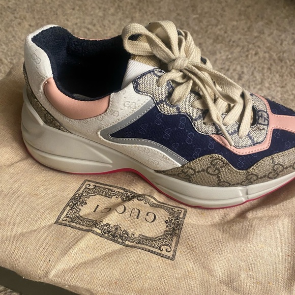 WOMEN'S GG RHYTON SNEAKER - Picture 3 of 4